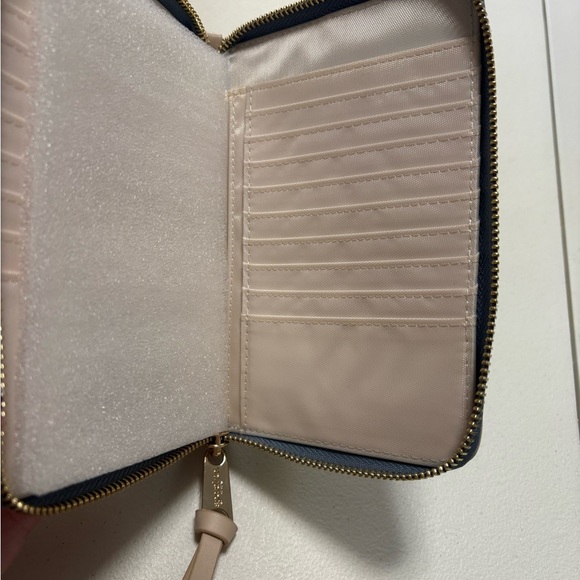 Spartina 449 Tan and Cream Patterned Wristlet - Picture 6 of 6